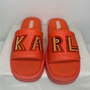 NEW YEAR CLOSEOUT SALE Karl Lagerfield cushioned slides sz 8.5